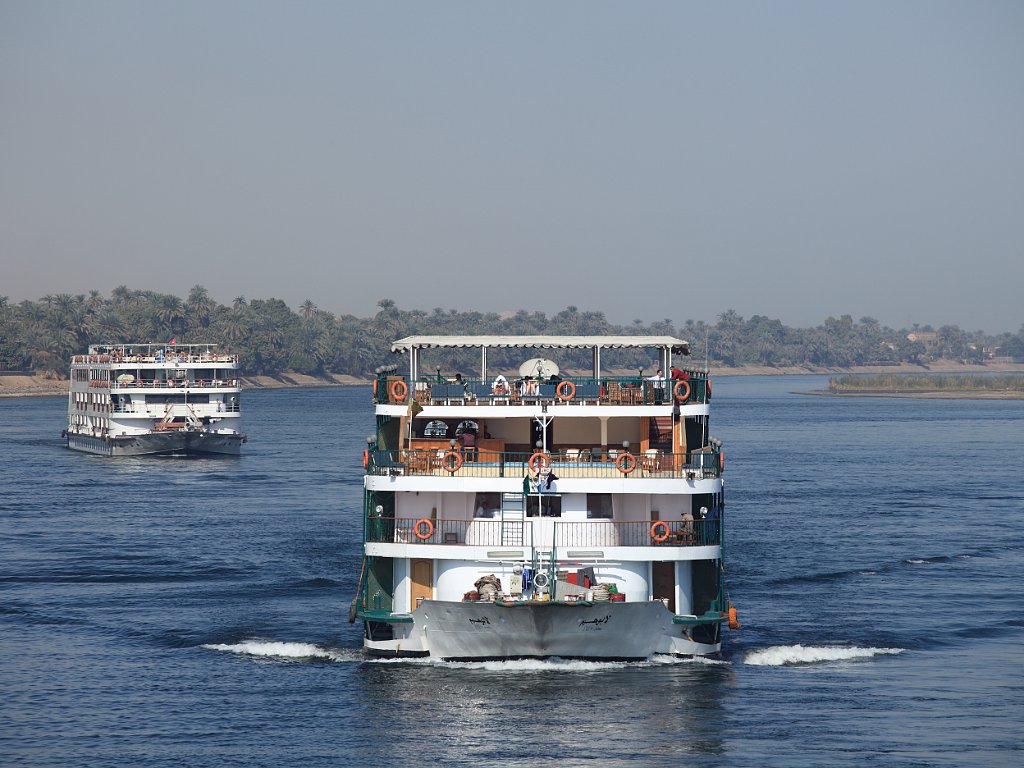 Nile cruise 2009 Dec
